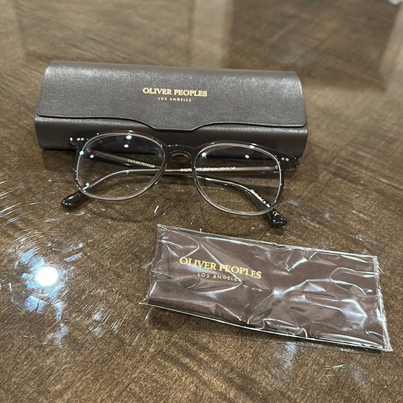 Oliver Peoples eyeglasses - Picture 1 of 8